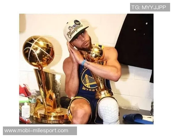 库里谈赛季开局的疯狂与挑战感受脖子被抓的平淡心态